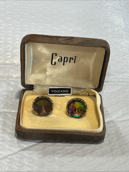 Other - Vintage Capri Volcano Cufflinks